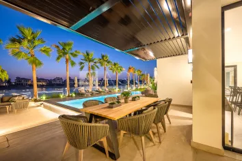 6BR Luxury Beachfront Mansion | Sunset Facing
