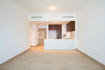 Spacious | Marina View | Unique Layout | Walk-in Closet